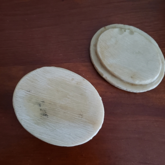 Hand Carved Bone Trinket Box Oval - Picture 4 of 8